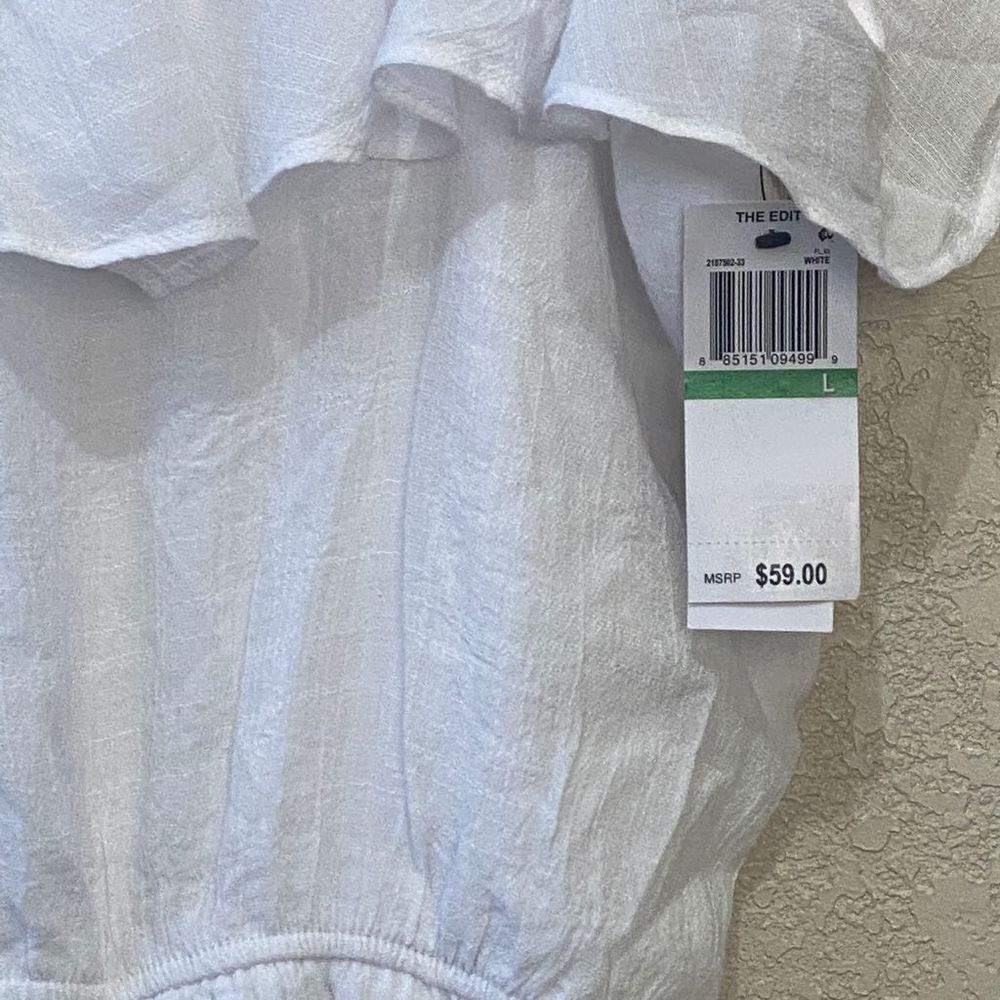 SOLD - The Edit by Seventeen Size L Spaghetti Strap Halter Sleeveless Romper NWT - Picture 3 of 15